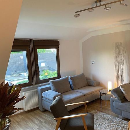 Unter Dem Dach Mit Parkplatz Apartman Brémai repülőtér Kültér fotó