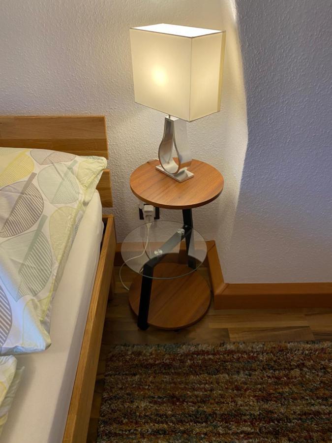 Unter Dem Dach Mit Parkplatz Apartman Brémai repülőtér Kültér fotó
